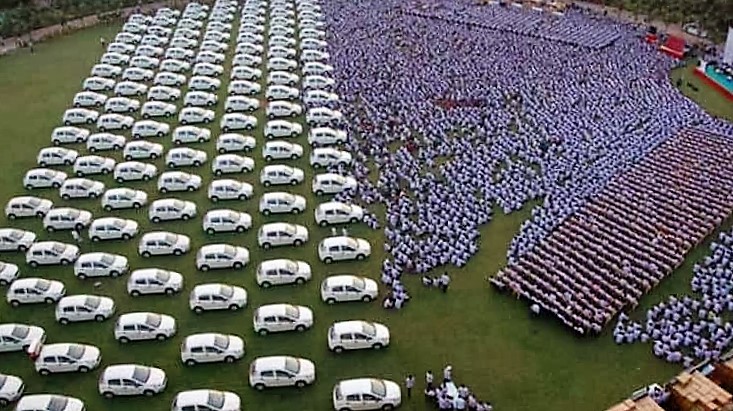 1,000 Cars Given Away to Company Staff
