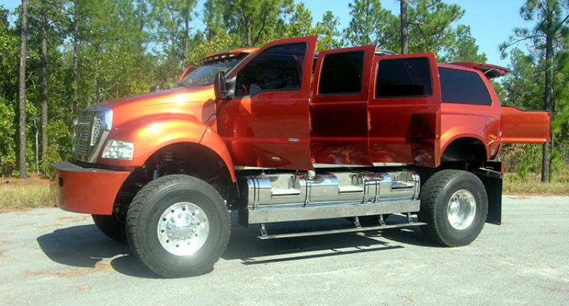 Ford f650 Red