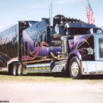 Giant Custom Sleeper Semi - Showtime